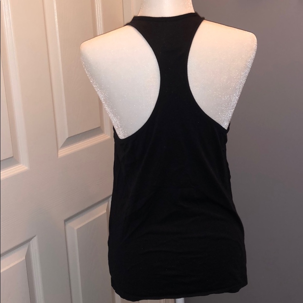 UA tank top - Picture 3 of 3